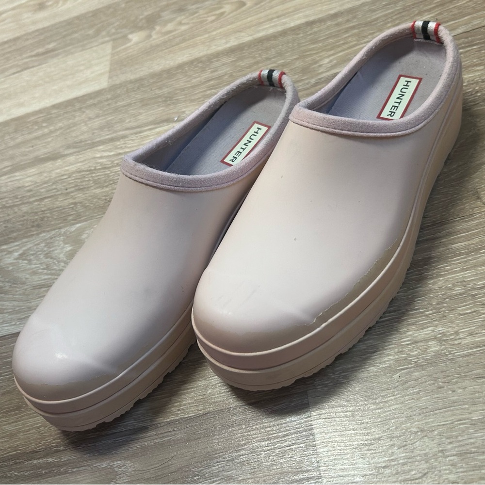 HUNTER Women's Light Pink Rain Clogs